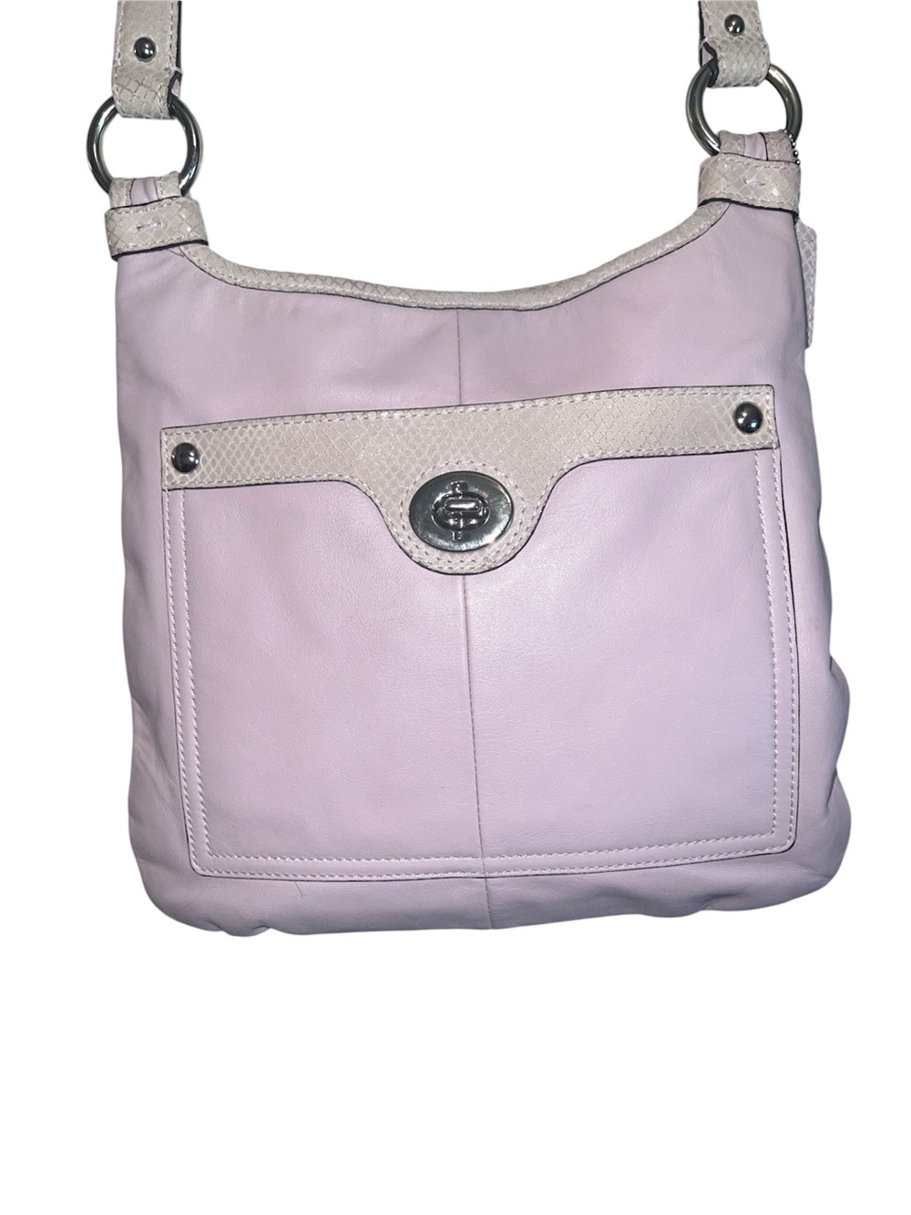 Coach F16533 Penelope Lavender Leather Turnlock Crossbody Hippie Bag